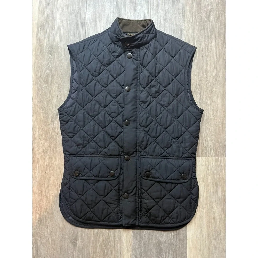 Barbour Lowerdale Black Diamond Quilted Corduroy Trimmed Gilet Vest Men's S